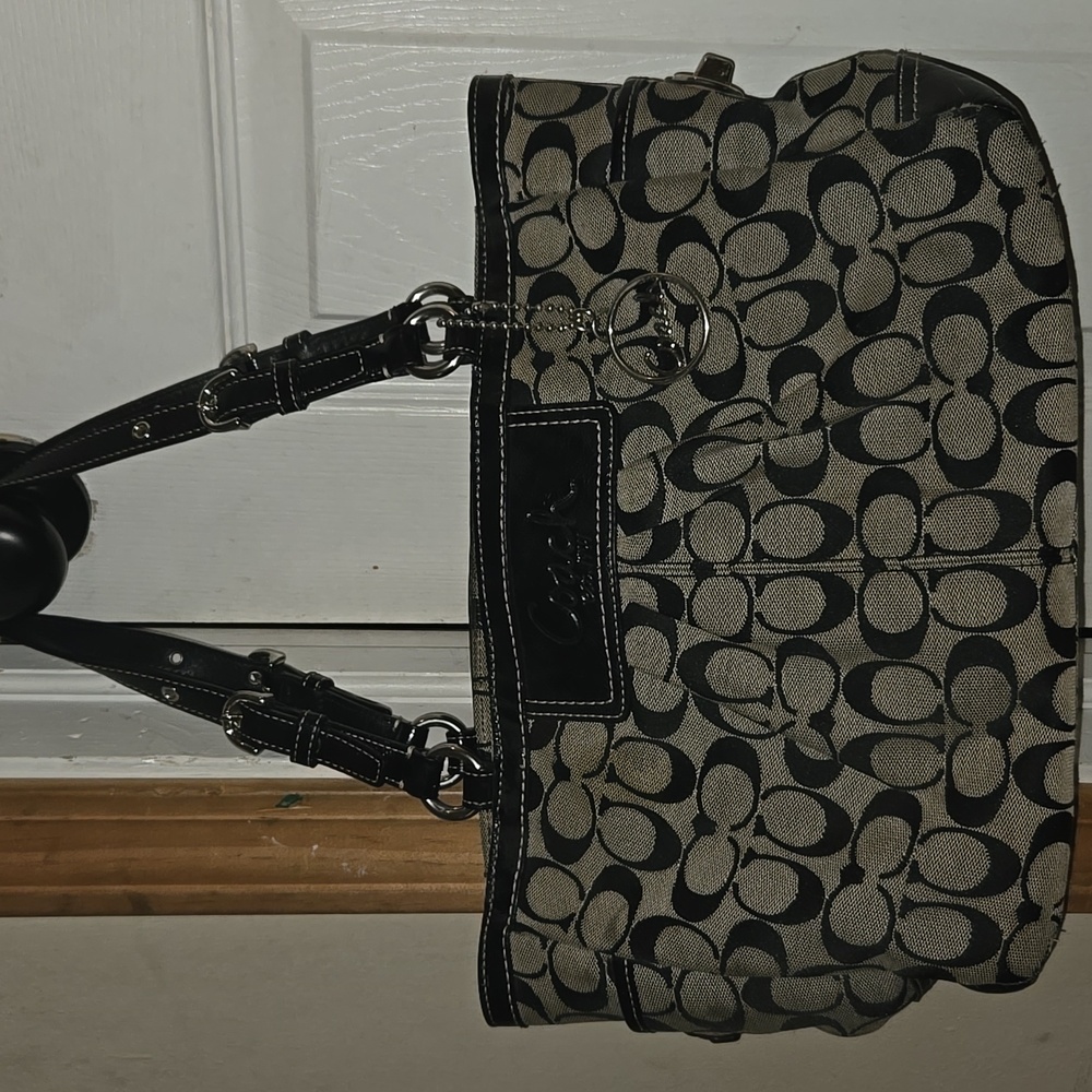 Coach shoulder bag